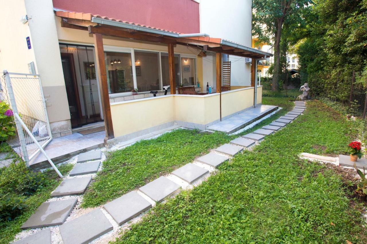 Tera Apartment Near Bacvice Beach And City Centre Split Buitenkant foto
